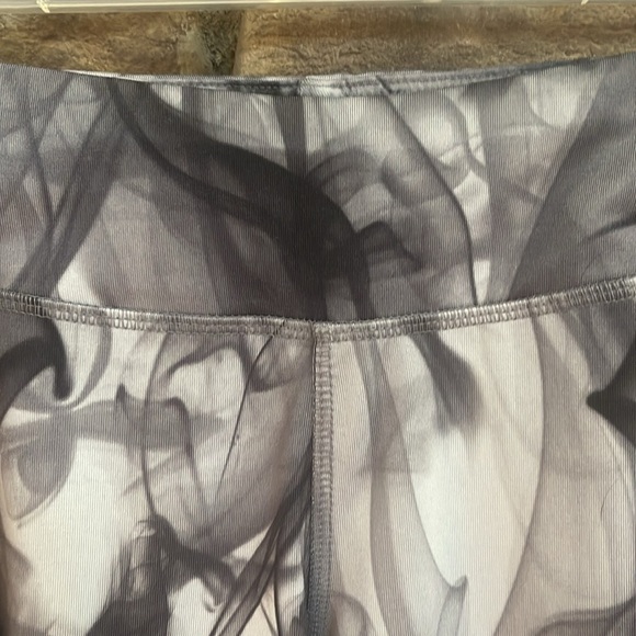 Gray & black leggings w/ neon green stripe down the sides w/ hidden pocket XS - Picture 3 of 10